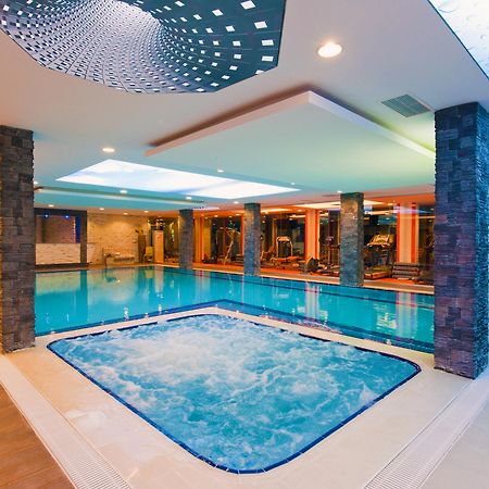 ילובה Elegance Resort Hotel & Spa Wellness-Aqua מראה חיצוני תמונה