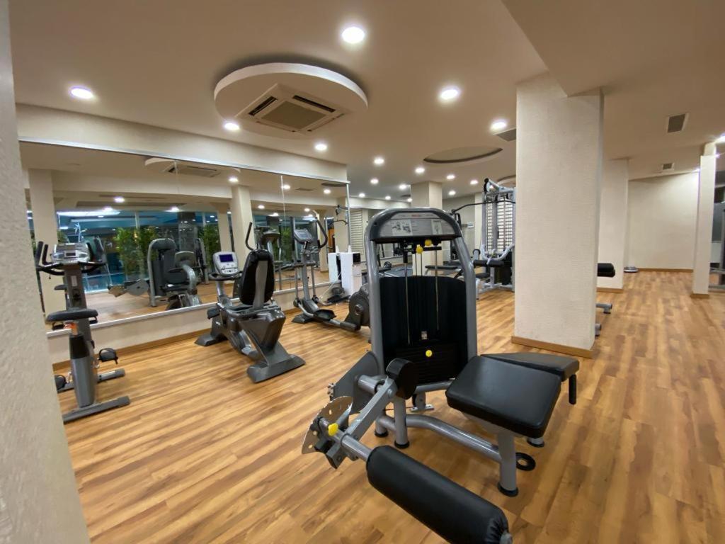 ילובה Elegance Resort Hotel & Spa Wellness-Aqua מראה חיצוני תמונה